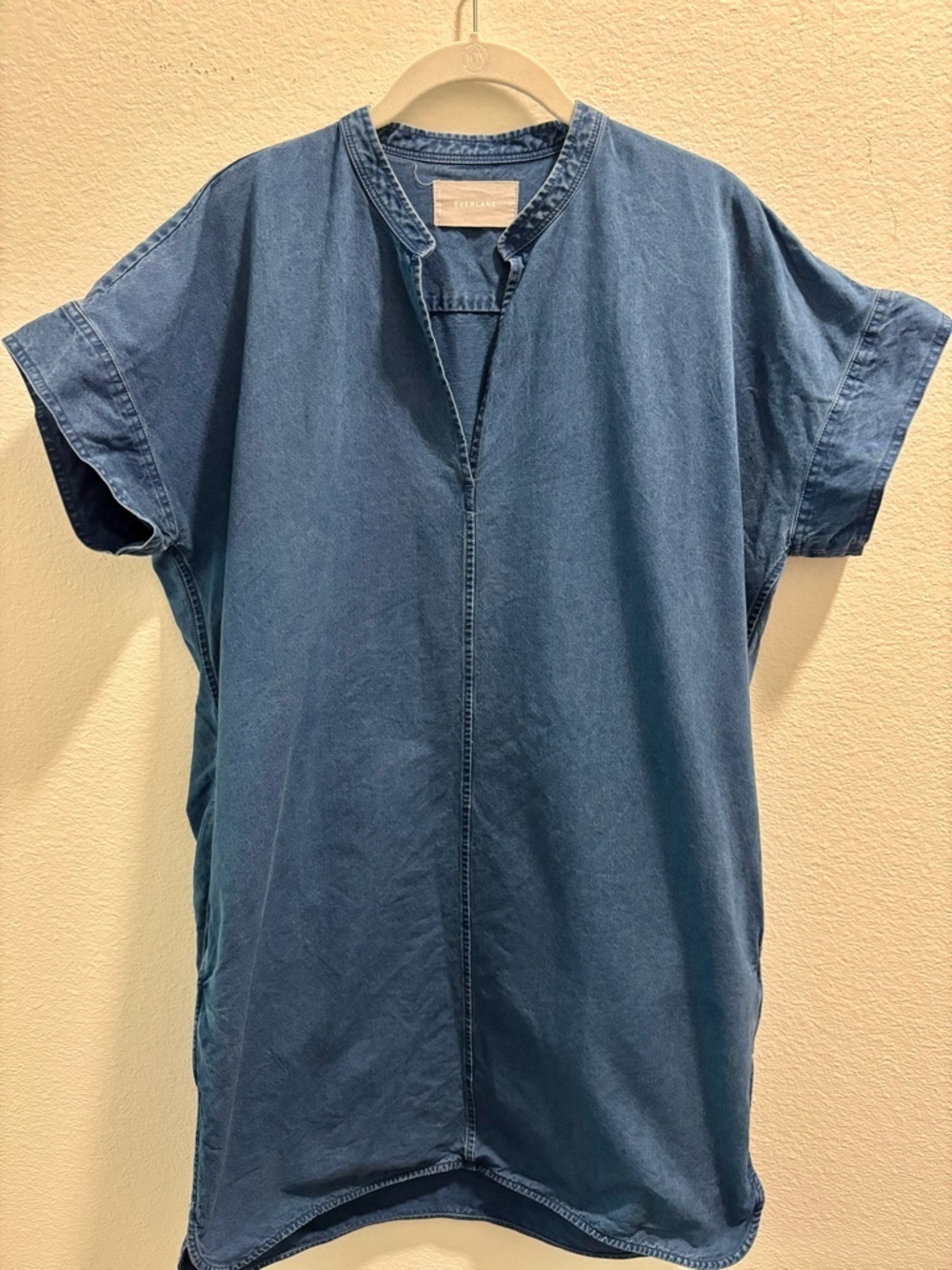 Everlane Oversized Indigo Denim Short-Sleeve Shirt, size 8